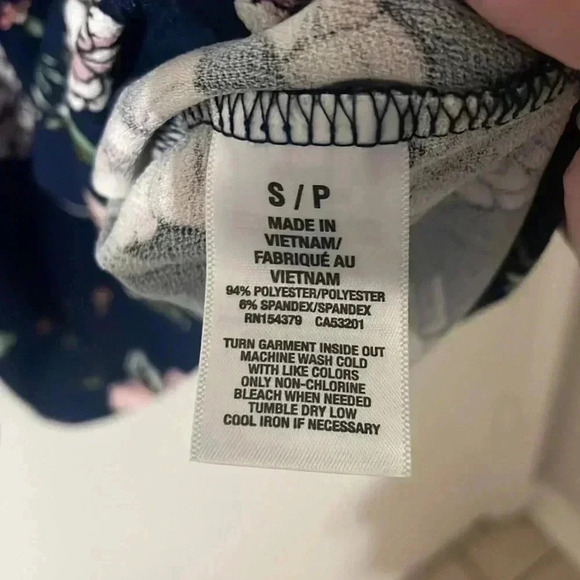 Aeropostale Floral V-Neck Laced-Back Fit & Flare Dress Size S - Picture 8 of 11